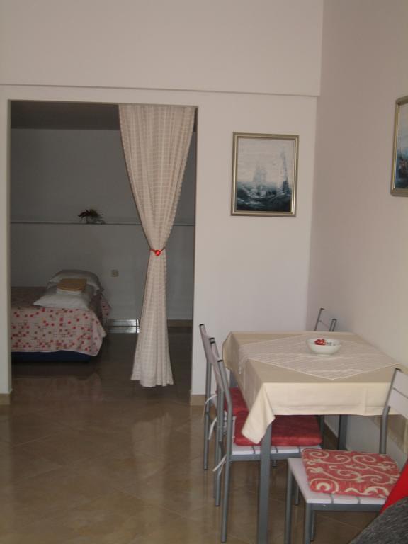 Apartments Luka Sevid Exterior foto